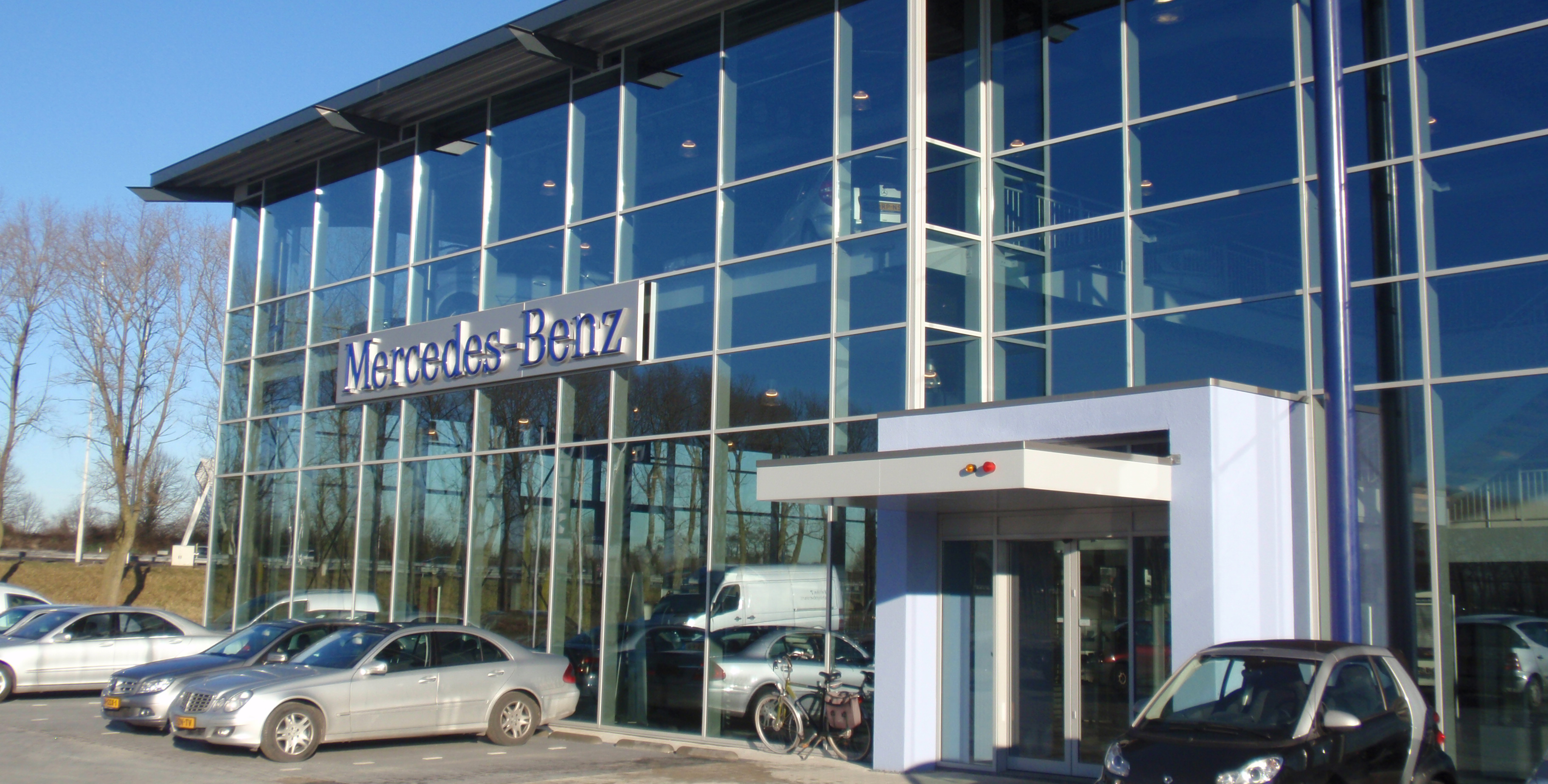 Nieuwbouw showroom en werkplaats ROGAM Gouda